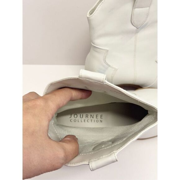 Journee Collection Western Booties Size 9 White Pointed Toe Block Heel - Picture 7 of 9